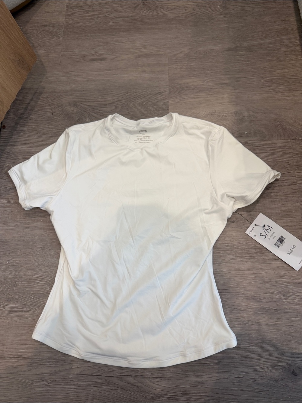 AKIRA Women's Short Sleeve Crew Neck Tee - White